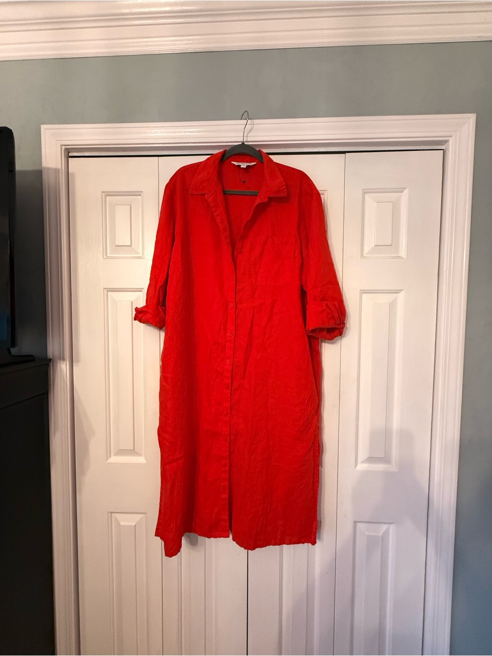 Vibrant Red Button-Up Shirt Dress - The Drop XL - Picture 3 of 5